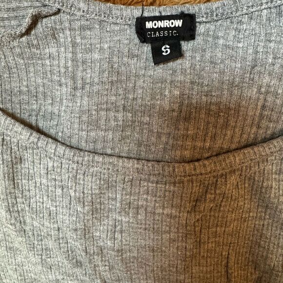 Monrow classic ribbed relaxed long sleeved top size Small - Picture 5 of 6